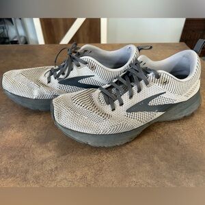 Brooks Light Gray Running Shoes